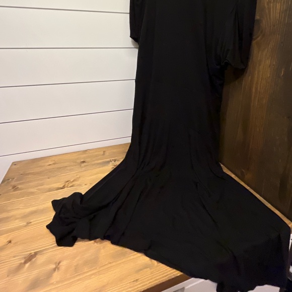 Loft Dress - Picture 2 of 4